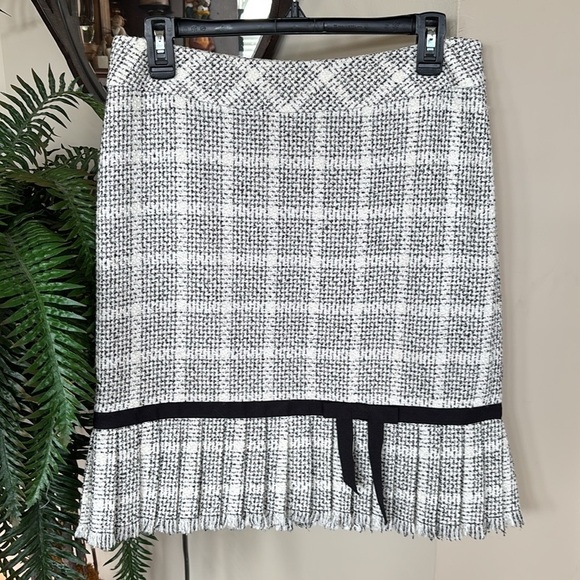 Classiques Entier Black & White Tweed Checks Lined Skirt w/ Pleated Ruffle Hem - Picture 1 of 15